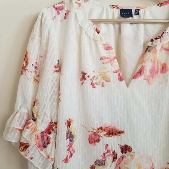 Kaari Blue Floral Top Size XL - Picture 3 of 8